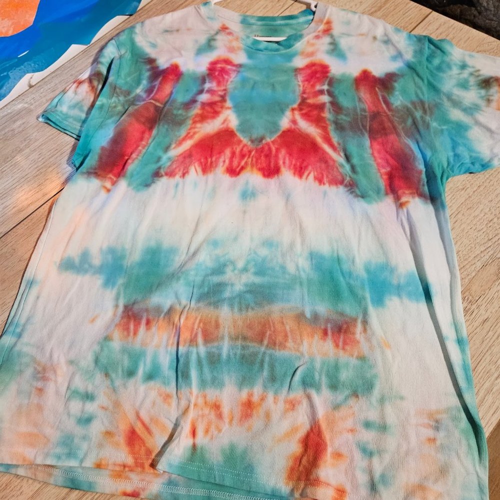 Tie Dye T-shirt - Red Gree White - XL Tall